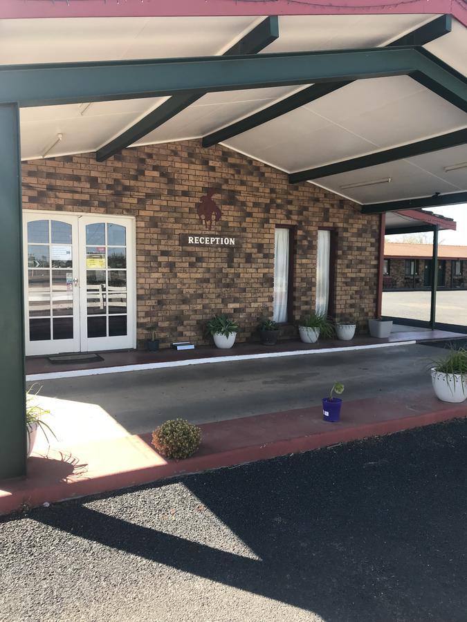 Stockman Motor Inn 3*